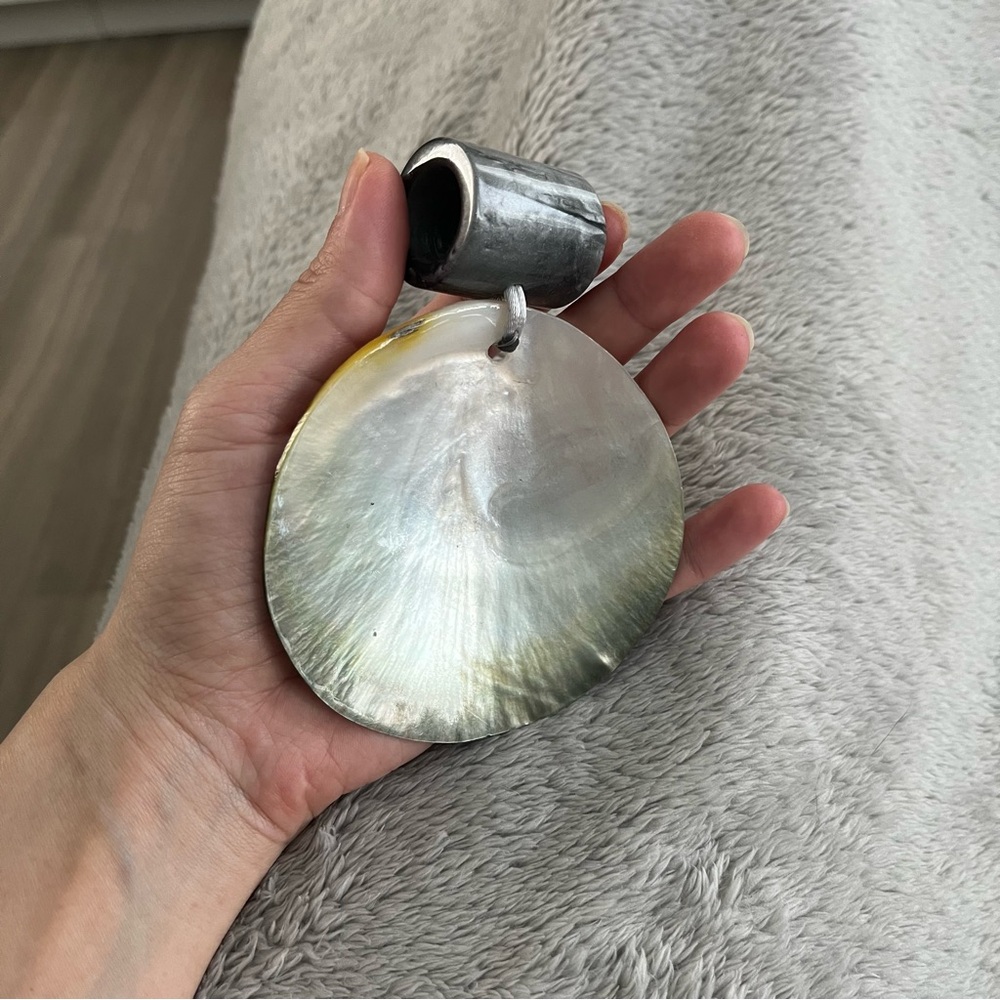 Iridescent Shell Pendant Necklace in Green-Gray Tones - Picture 2 of 3